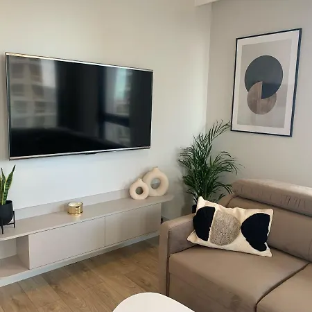 Oficer Portova * Gdynia