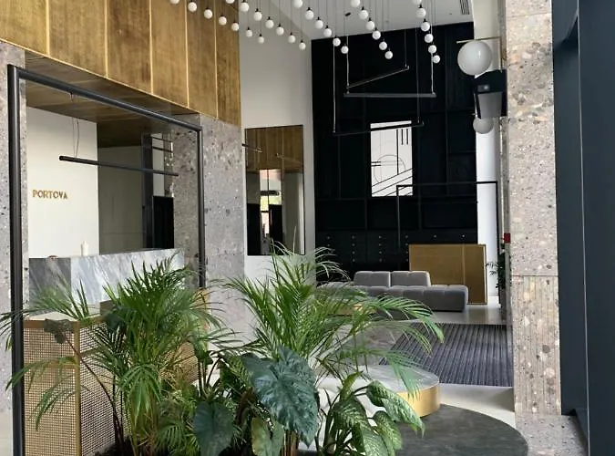 Apartment Oficer Portova *